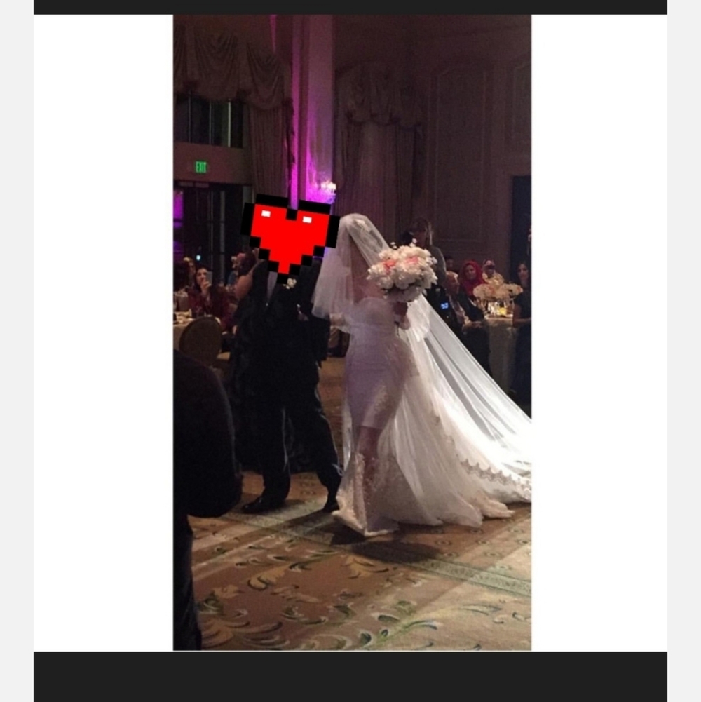 Women’s White Lace Long-Sleeve Wedding Dress with Chapel Train